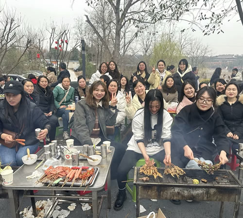 綿陽市先鋒醫(yī)療器械有限公司—— 慶?！?.8婦女節(jié)”，共赴燒烤盛宴，致敬巾幗風(fēng)采